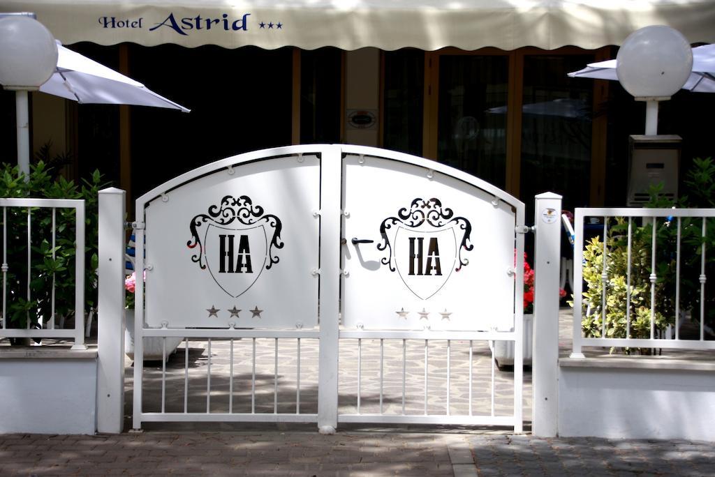 Hotel Astrid Cervia Exterior photo