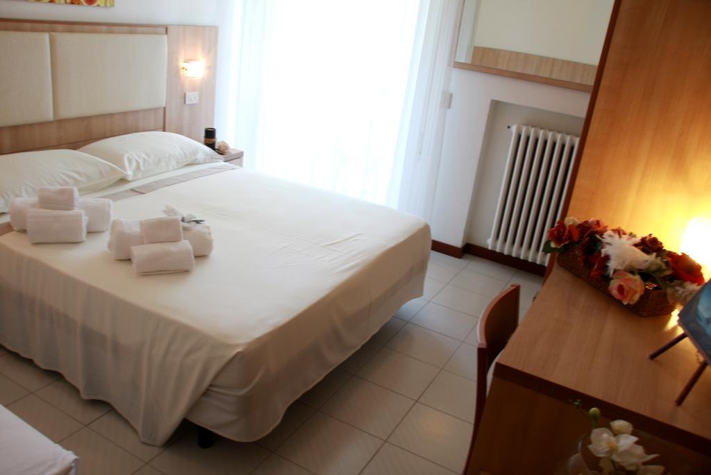 Hotel Astrid Cervia Room photo